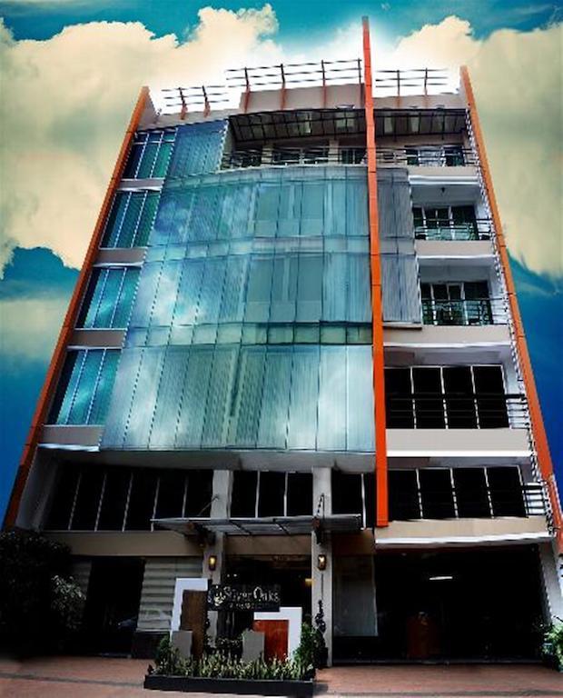 Silver Oaks Suites & Hotel Манила Екстериор снимка