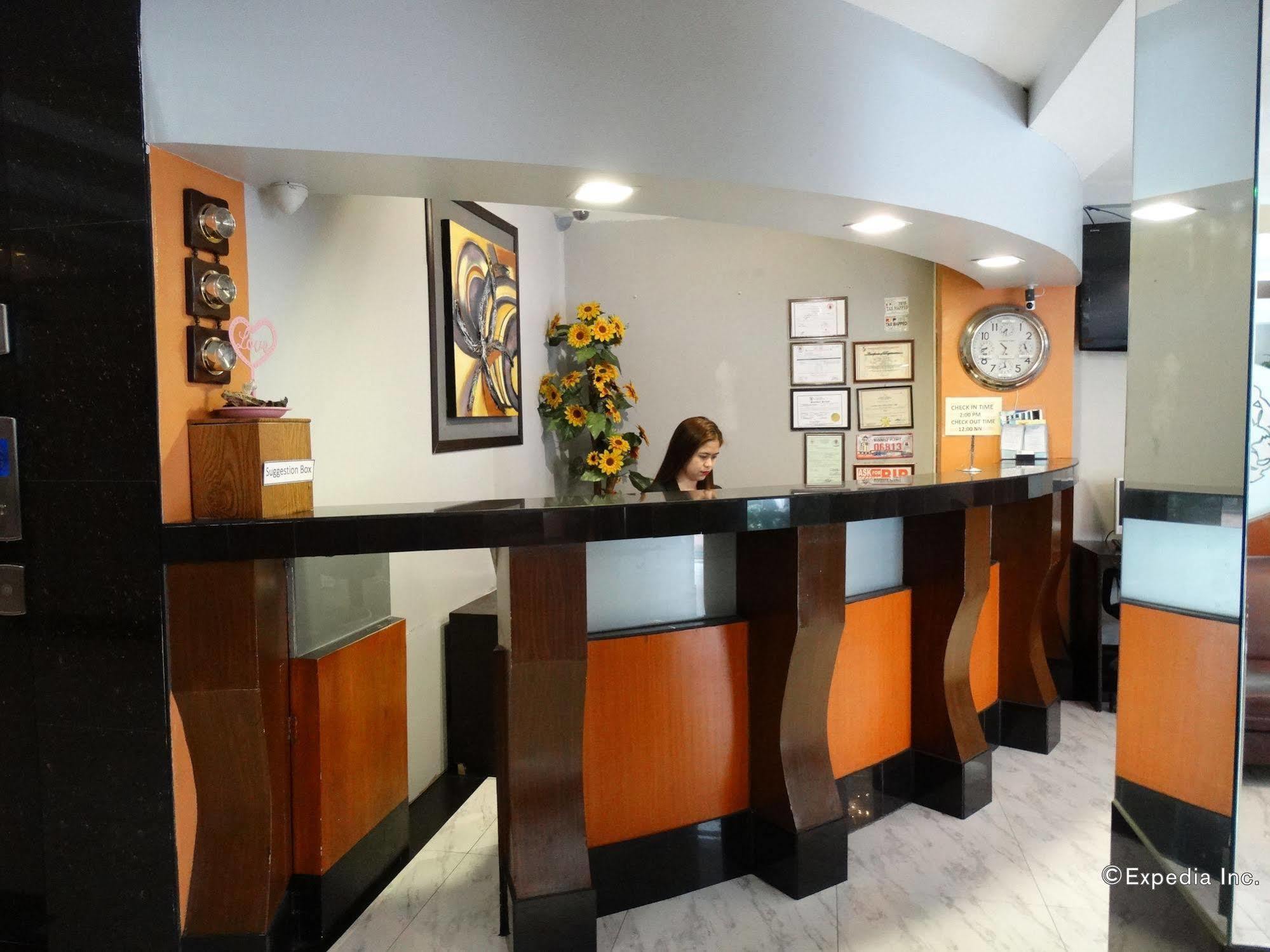 Silver Oaks Suites & Hotel Манила Екстериор снимка